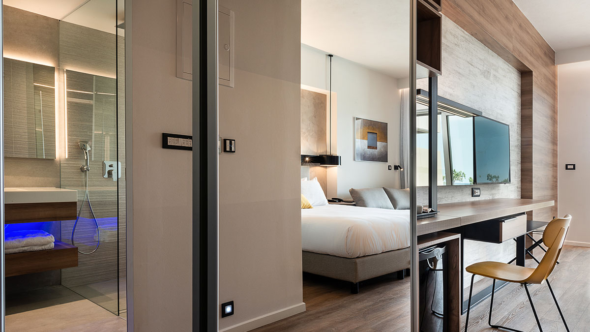 Classic Room Inland View